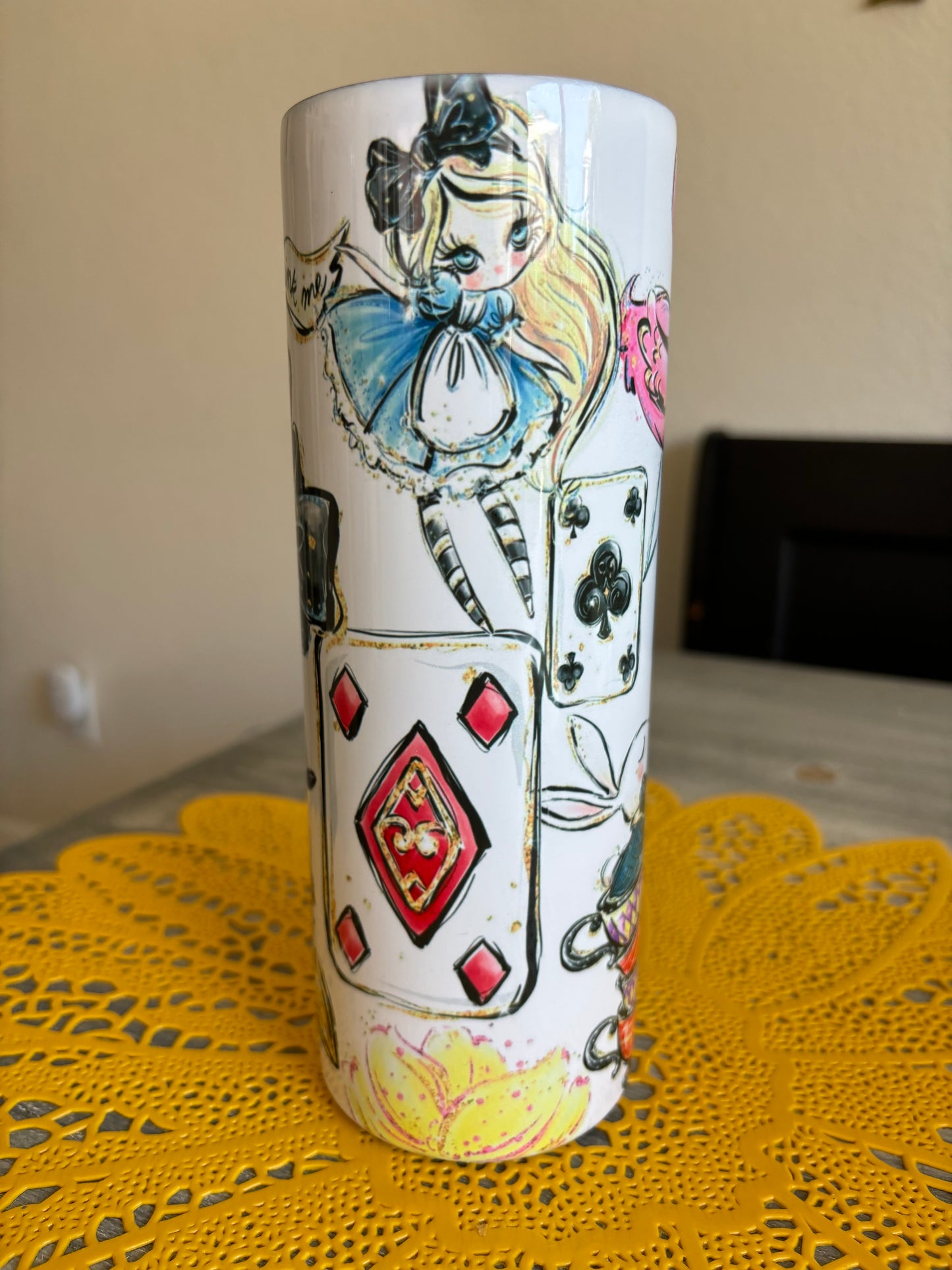 Vintage Alice in WonderlandTumbler