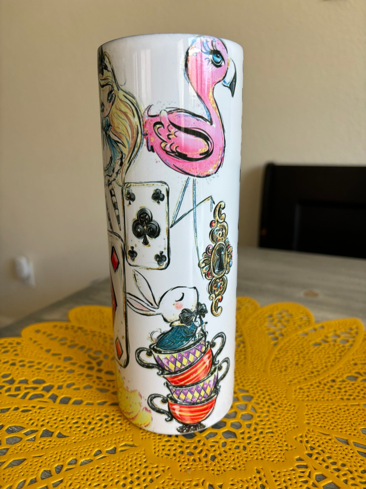 Vintage Alice in WonderlandTumbler